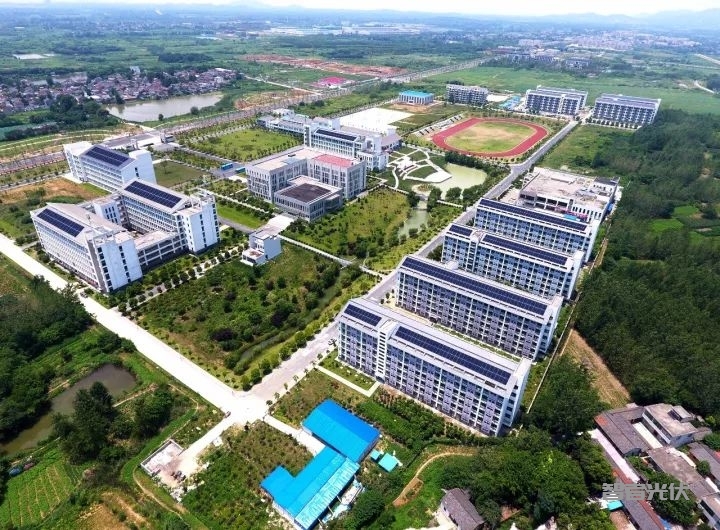 中国大学校园 免费安装光伏屋顶发电站 年挣120万插图